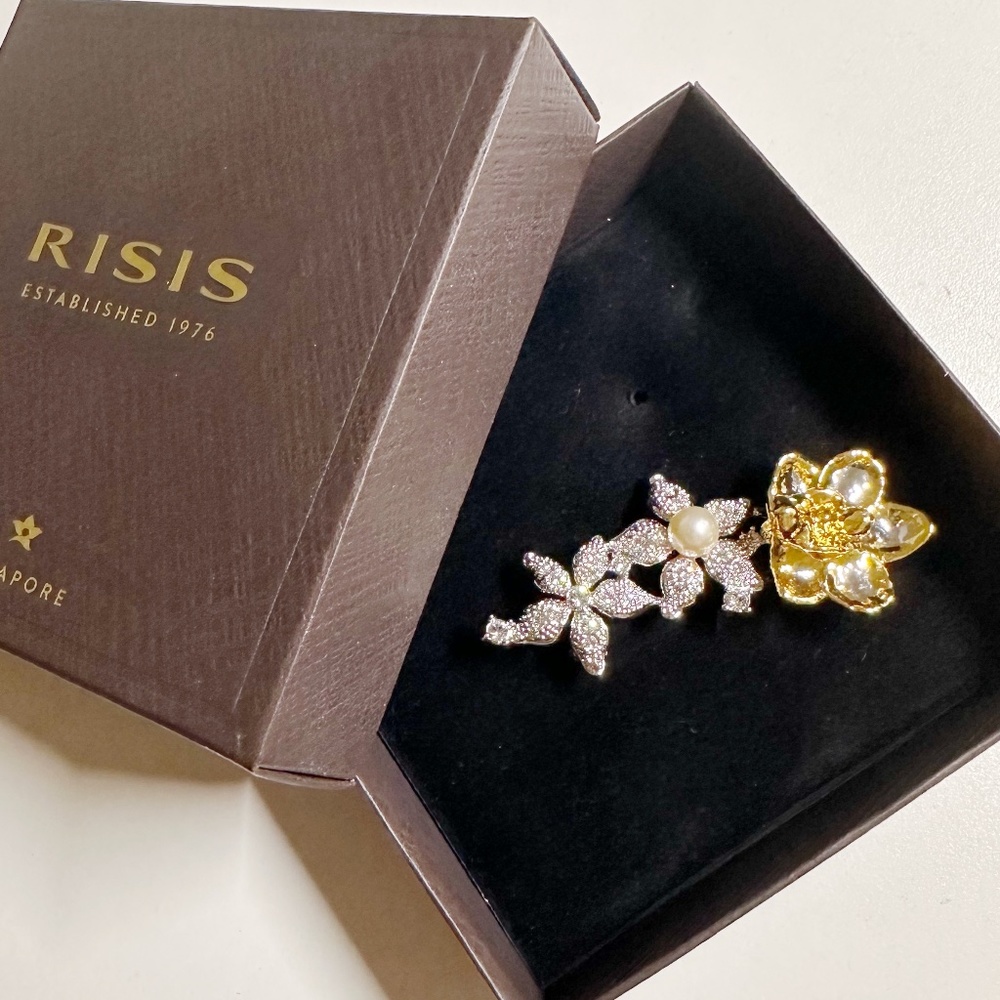 RISIS Orchid Brooch with pearl details